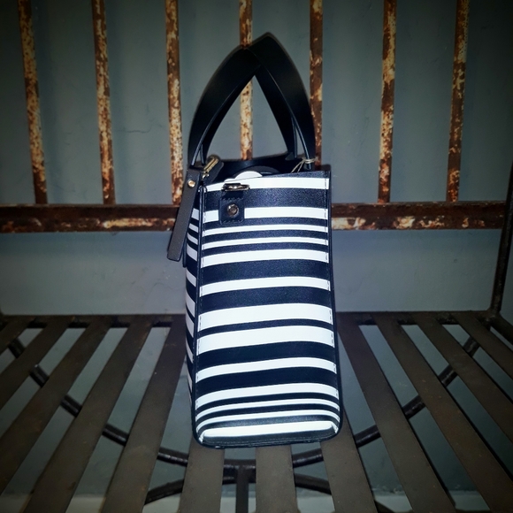 Kate Spade Purse🎉HOST PICK🎉 NWOT - Picture 3 of 4